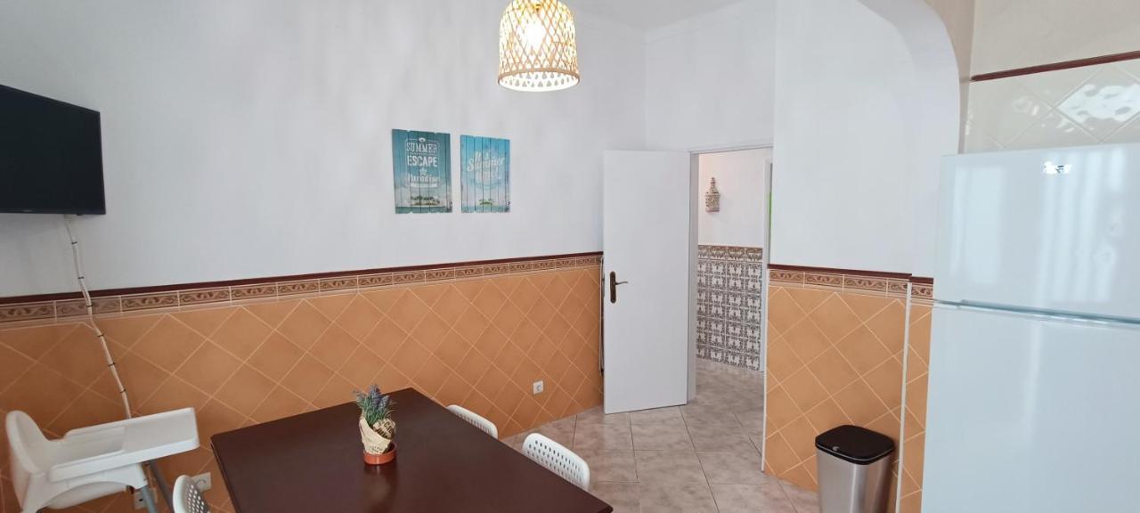Casa "Os Amados" Lägenhet Albufeira Exteriör bild